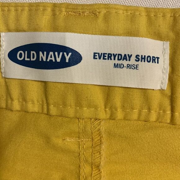 Old Navy size 22 mid rise mustard color shorts - Picture 5 of 8